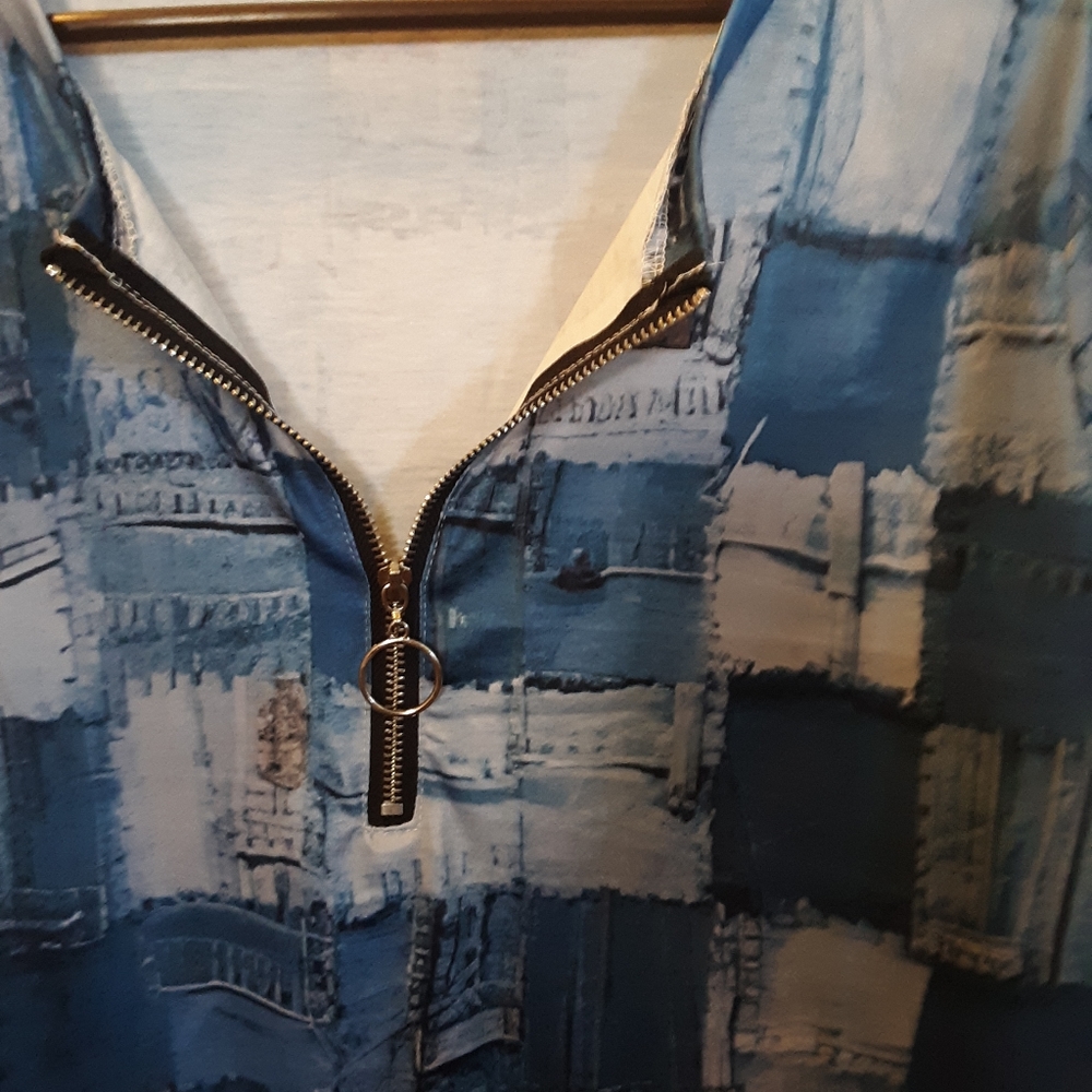 Women's patch pattern blouse